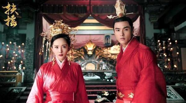 杨幂、迪丽热巴、赵丽颖的新剧撞档上线！你会选择哪一部？