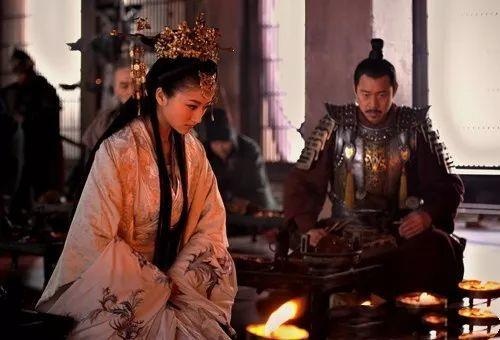 古装剧中“流苏髻”装扮，赵丽颖甜美可爱，她最清丽脱俗！