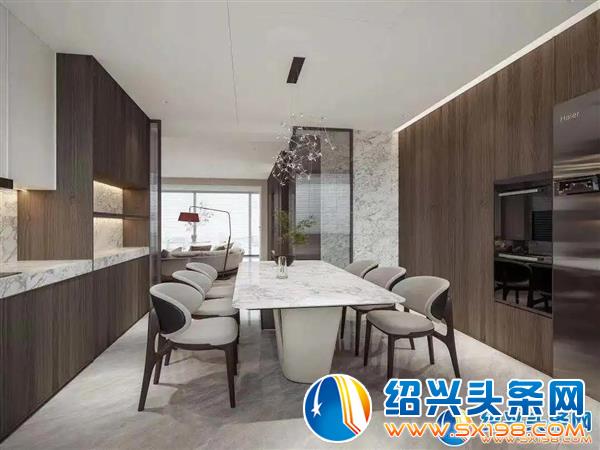 新贵一族的品质-12