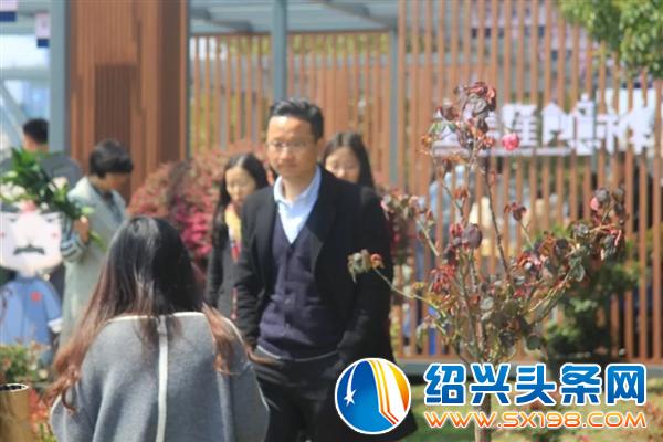 千人集体约会-1 千人集体约会-1