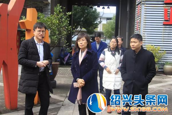 越城区汤枥钧副区长陪同上虞区章颖芳副区长考察金德隆-2