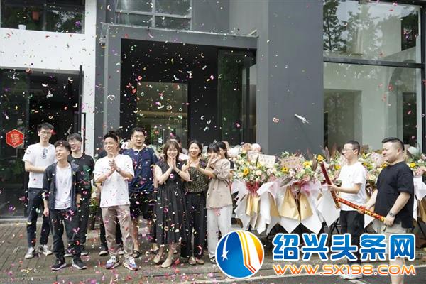 百色熊来了-2