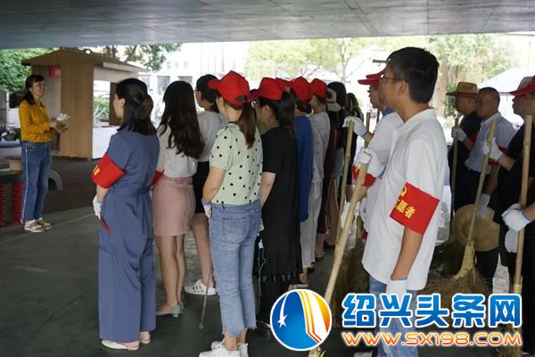 形尔尚党支部与工会成员参与金德隆公共环境整治行动-9