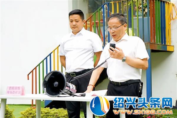 金德隆开展消防演练-1