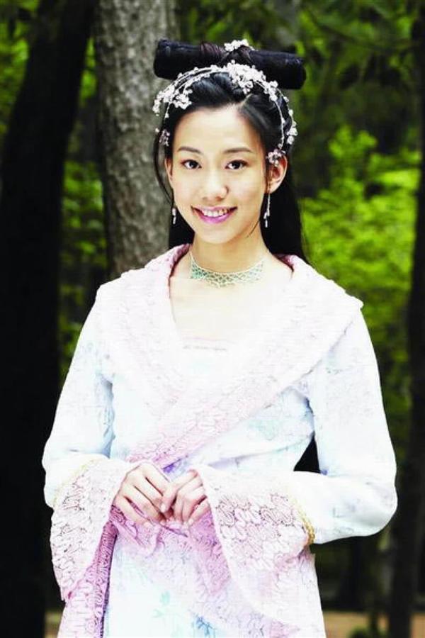 那些娱乐圈公认的美女，可你却欣赏不来的女星们