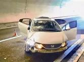 惨痛悲剧！回老家过清明 高速上翻车2死3伤…！