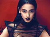 女明星都尝试过烟熏妆 魅惑性感让人看傻了眼！