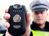 民警执法围观群众能够随意拍摄吗？警方：不要过分贴近