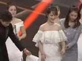 女明星都在苦练江湖绝技，穿高跟鞋能蹦还能跳