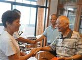 绍兴两位老人巧救落水老太受称赞 获2000元奖励