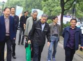 柯桥区教育局老干部来金德隆考察调研
